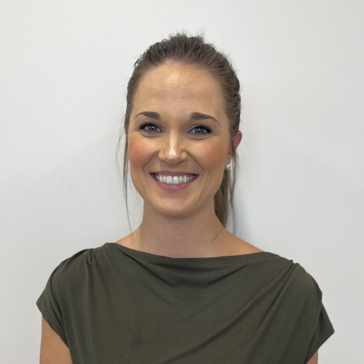 Tricia Novak - Physiotherapist Calgary - Panther Seton